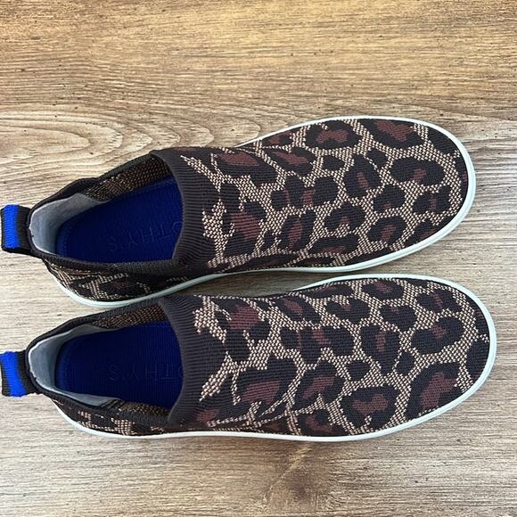 Rothy’s The Chelsea Wildcat Print Pull On Ankle Booties - Picture 9 of 16
